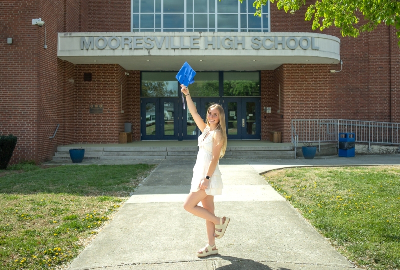 cap-and-gown-3967