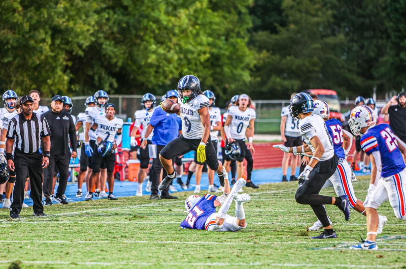 LKN-Football-vs-Marvin-Ridge-6